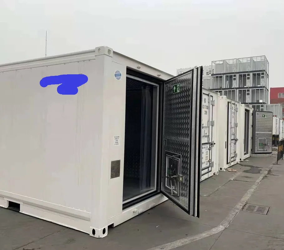 ultra-cold freeze Container picture, Deep freeze container with temperature down to -80°C / -112 °F for ultra-cold transport and storage for COVID-19 vaccines