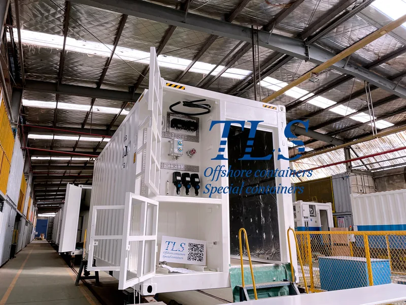 PRESSURIZED CONTAINER