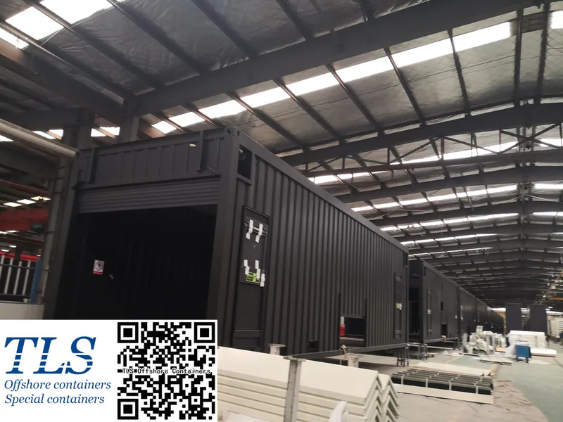 EQUIPMENT CONTAINER