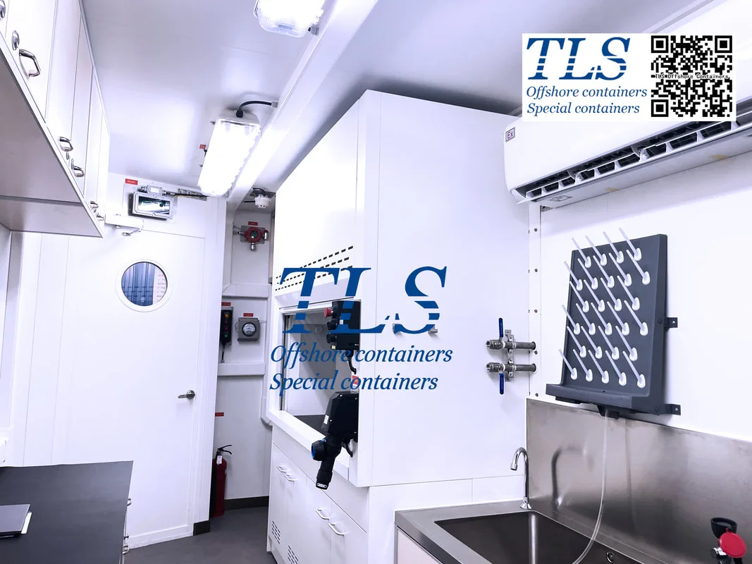 Negative pressure laboratory container