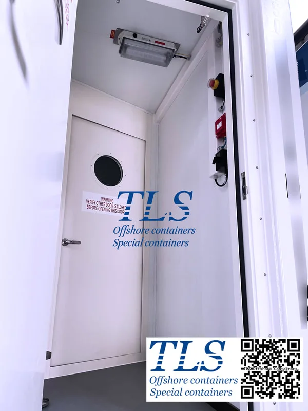 offshore-workshop-container-lab-container-tls-offshore-airlock room