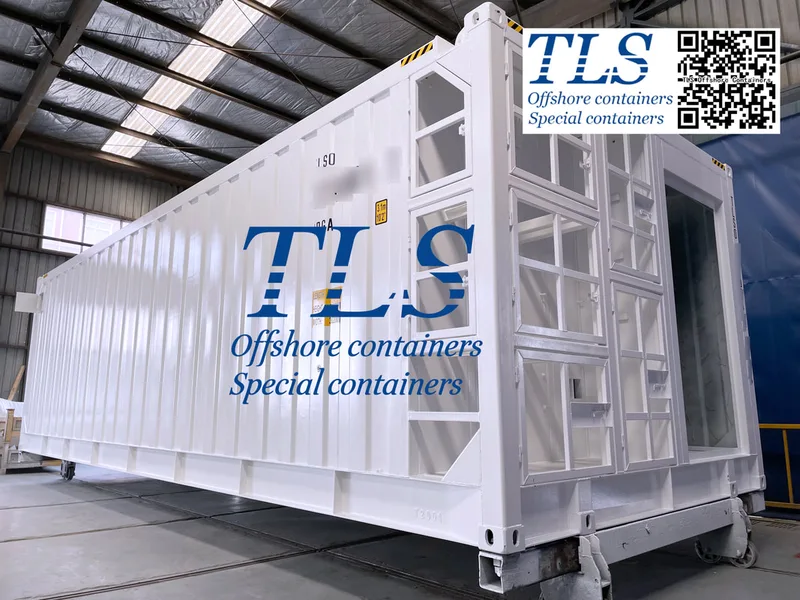 MARINE SHIPPING CONTAINER